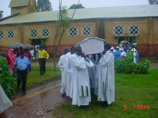 begrafenis Pater Jan de Bekker te Aru, Congo