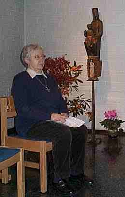 Zuster Glotzbach, de Europese Provinciale Overste van de Witte Zusters. (Keulen 2004)